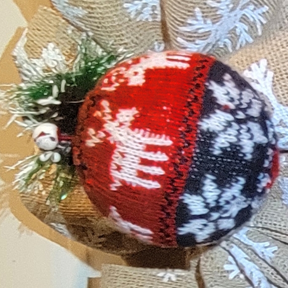 Winter Christmas Teddy Bear Wreath Deco Mesh knitted - Picture 8 of 10